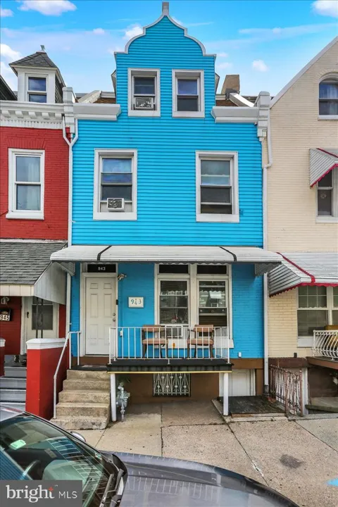 943 10TH STREET