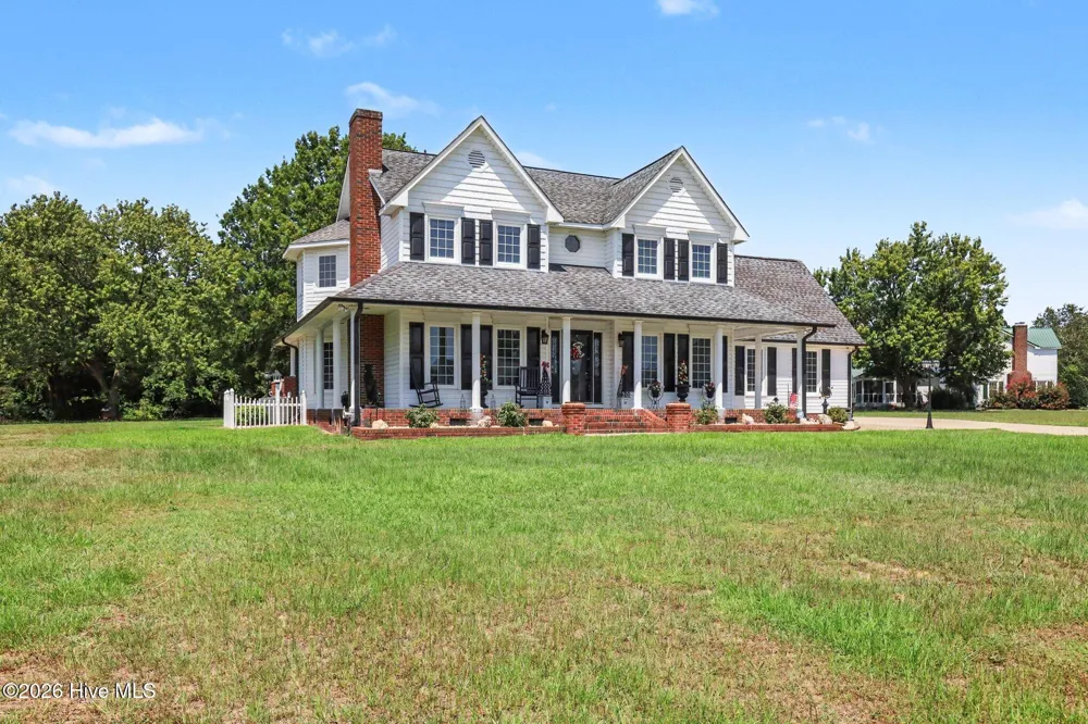 24 Clubhouse Drive Dunn, NC 28334