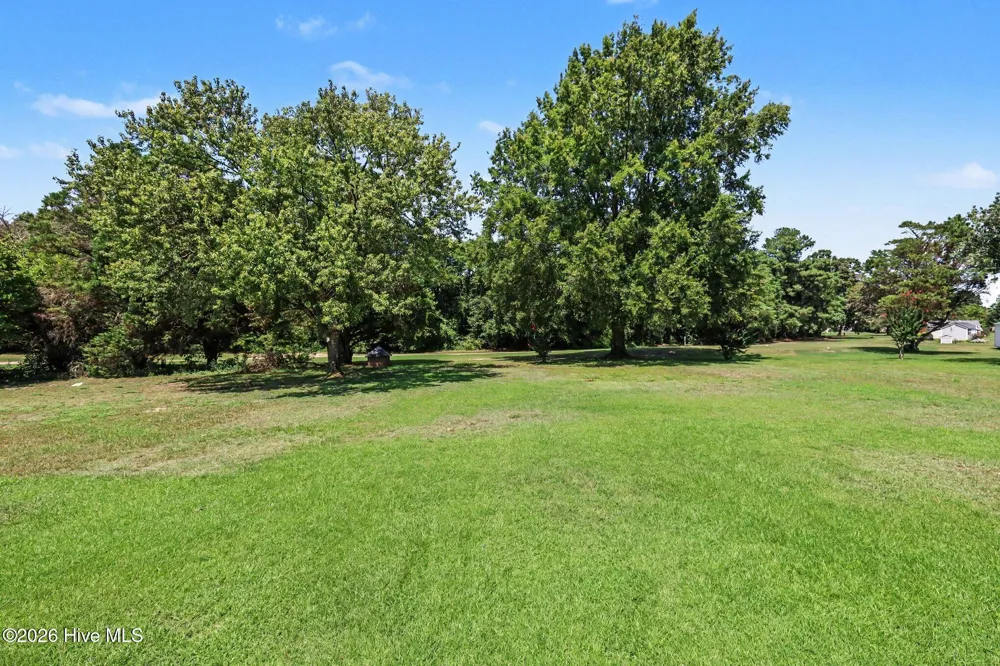 24 Clubhouse Drive Dunn, NC 28334