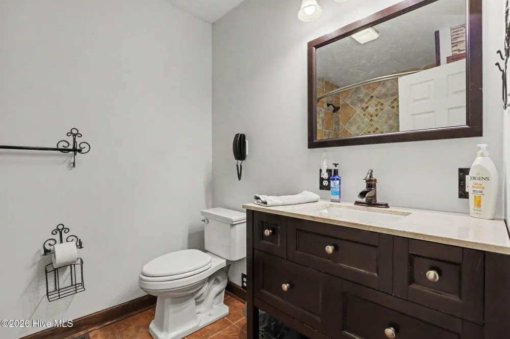 24 Clubhouse Drive Dunn, NC 28334