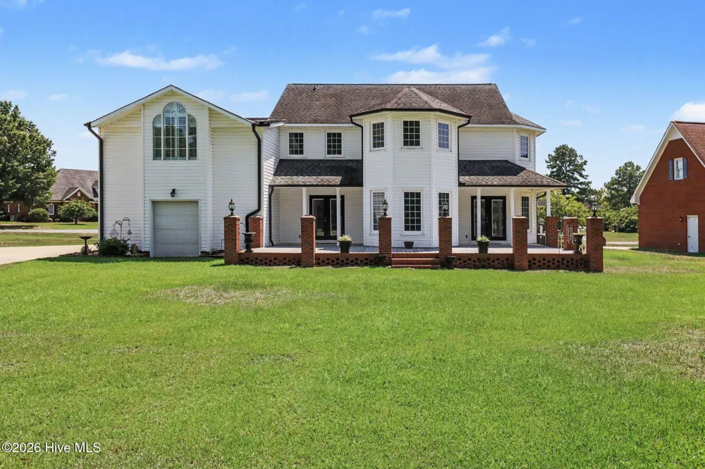 24 Clubhouse Drive Dunn, NC 28334