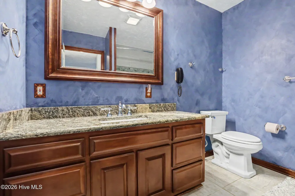 24 Clubhouse Drive Dunn, NC 28334