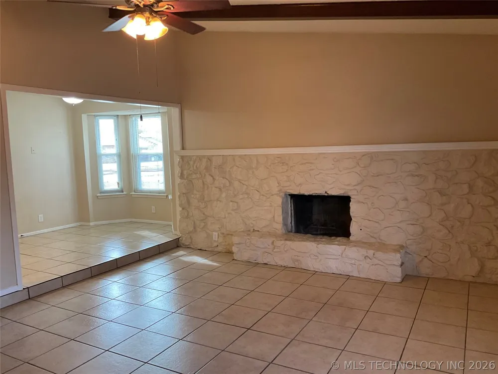 908 W Nashville Street Broken Arrow, OK 74012