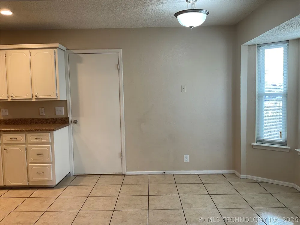 908 W Nashville Street Broken Arrow, OK 74012