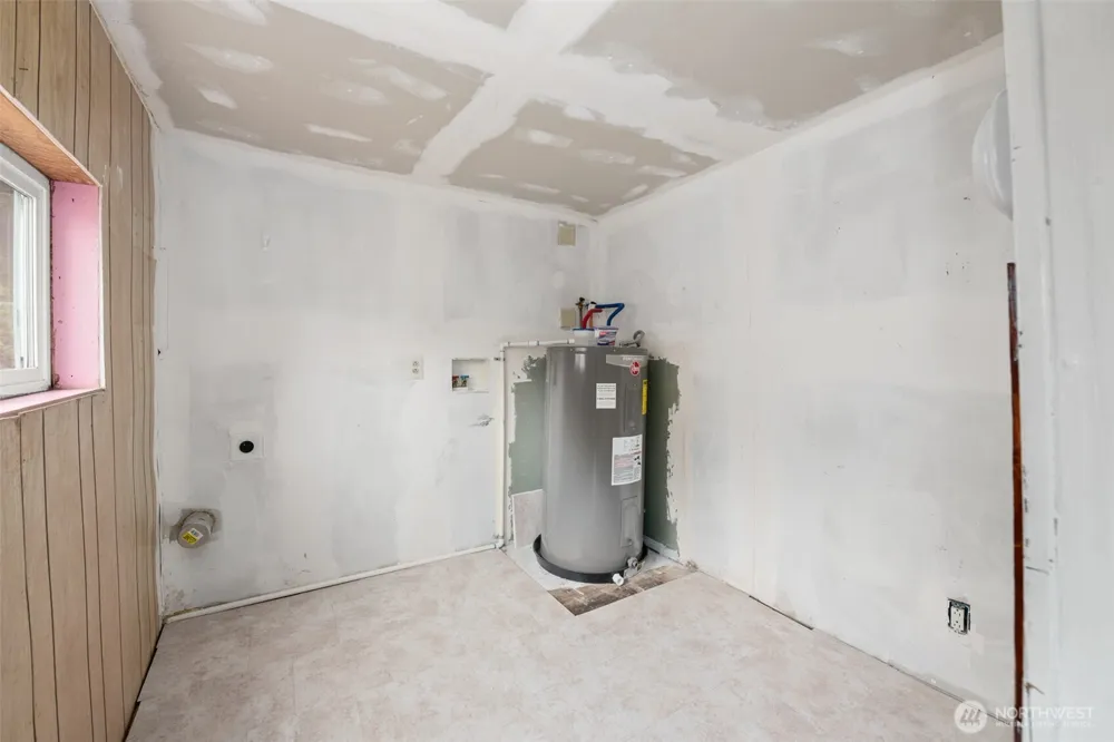 1720 2nd Street Cosmopolis, WA 98537
