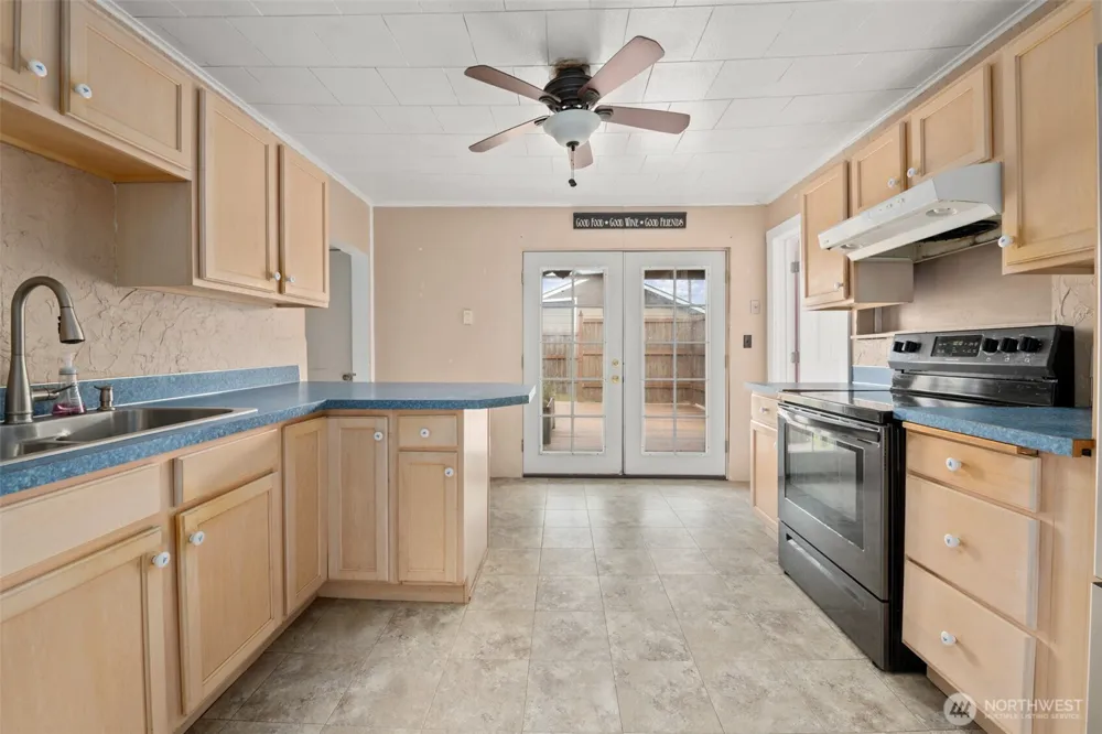 1720 2nd Street Cosmopolis, WA 98537
