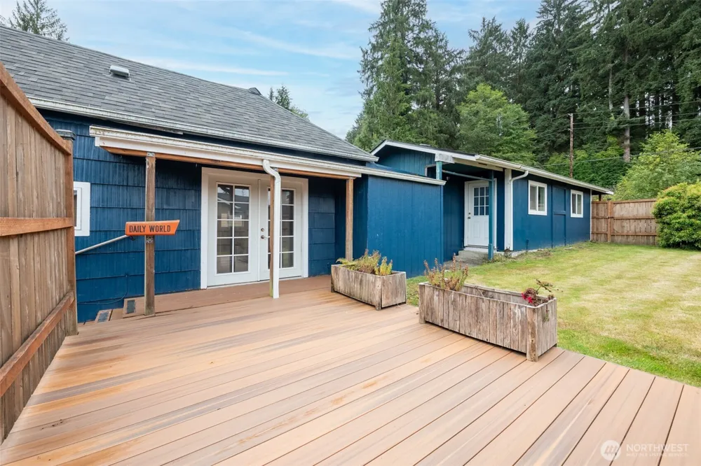 1720 2nd Street Cosmopolis, WA 98537