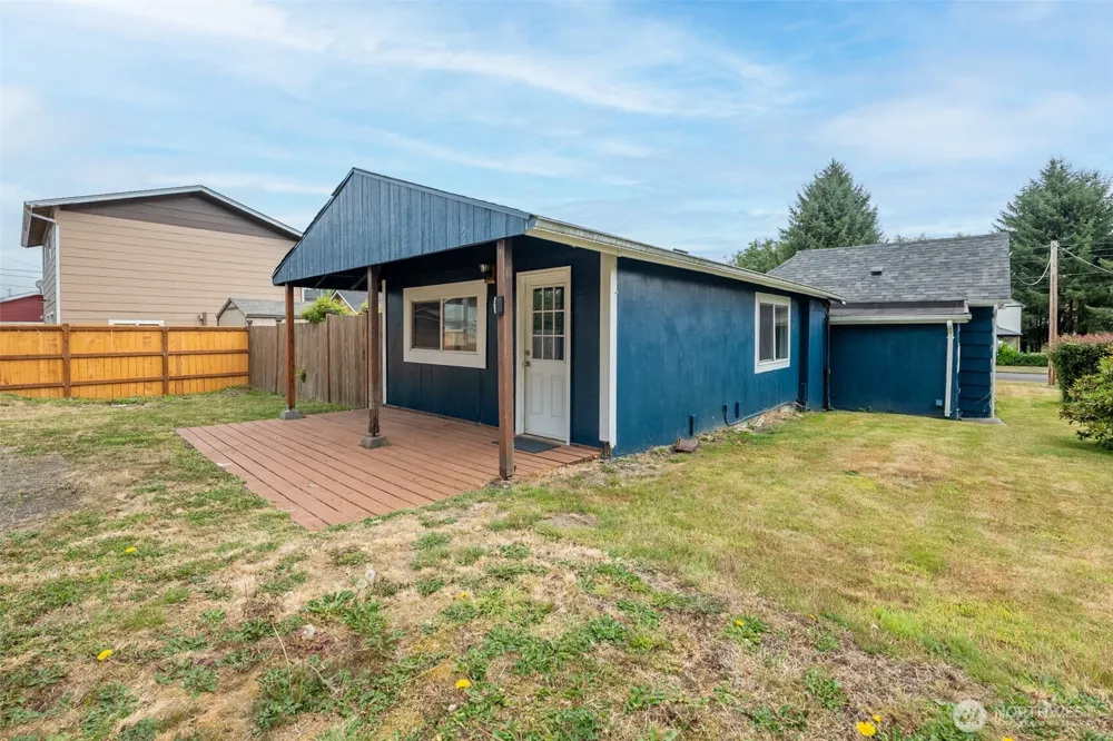 1720 2nd Street Cosmopolis, WA 98537