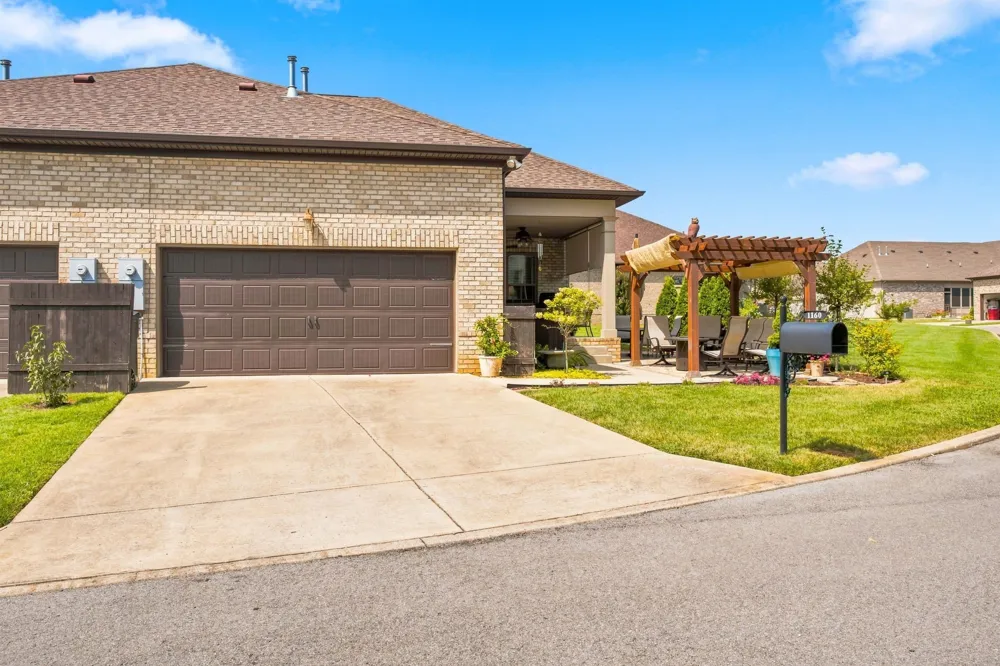 1160 Cavaletti Cir W Gallatin, TN 37066