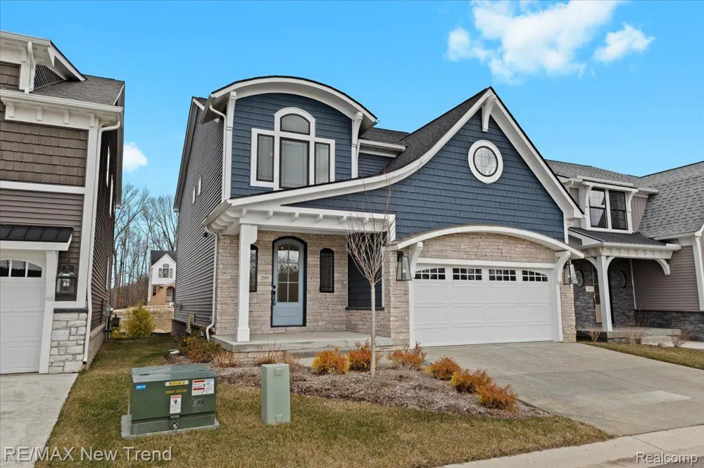 209 MOUNTAIN VIEW LANE Milford Village, MI 48381
