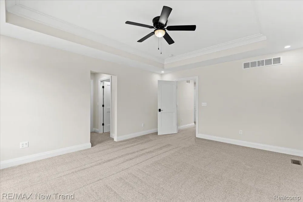 209 MOUNTAIN VIEW LANE Milford Village, MI 48381