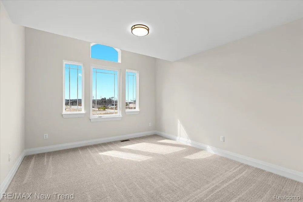 209 MOUNTAIN VIEW LANE Milford Village, MI 48381