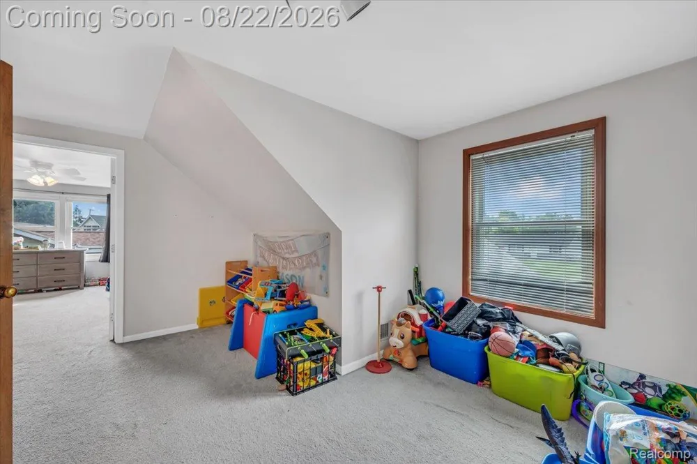21723 Magnolia Court Macomb Township, MI 48044