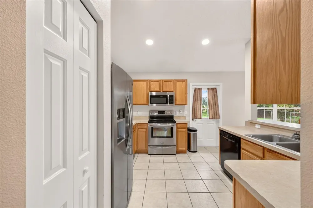 8825 SE 155TH PLACE Summerfield, FL 34491