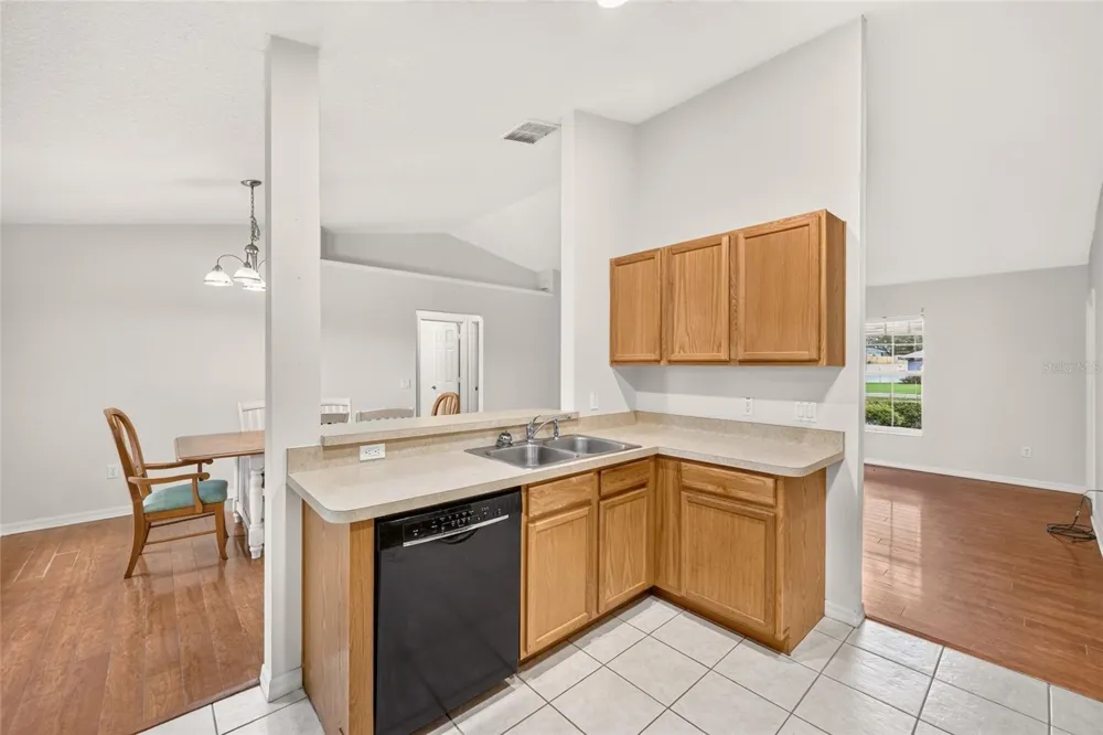 8825 SE 155TH PLACE Summerfield, FL 34491