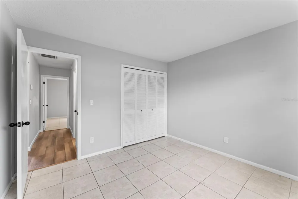 5108 LAWNTON COURT Tampa, FL 33624