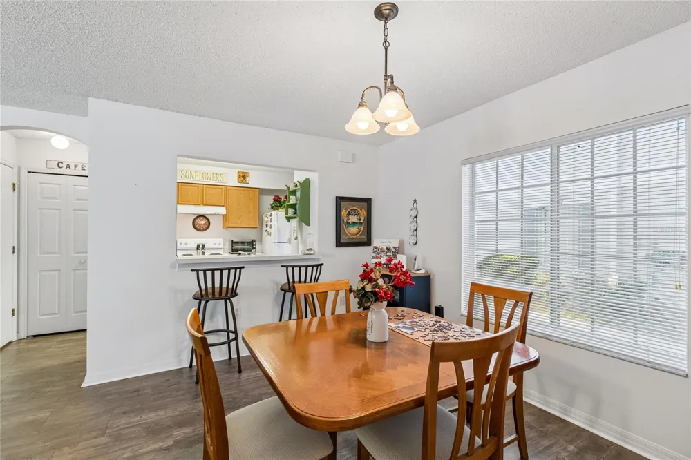4009 DOLPHIN DRIVE Tampa, FL 33617