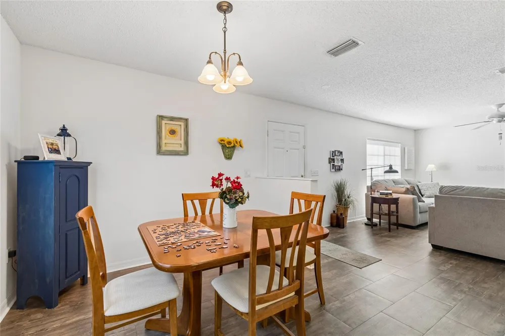 4009 DOLPHIN DRIVE Tampa, FL 33617