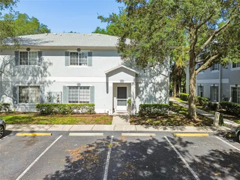 4009 DOLPHIN DRIVE
