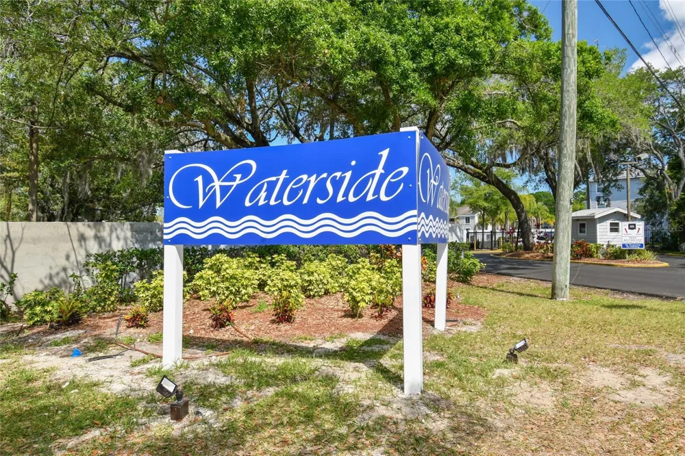 4009 DOLPHIN DRIVE Tampa, FL 33617