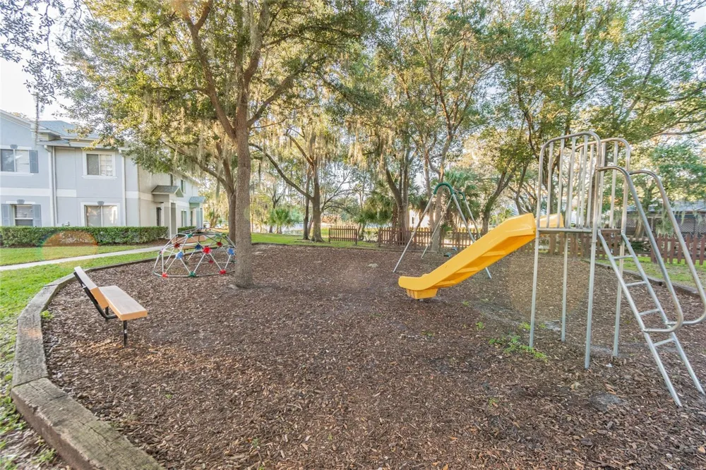 4009 DOLPHIN DRIVE Tampa, FL 33617