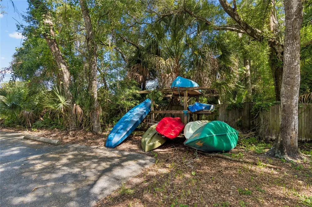 4009 DOLPHIN DRIVE Tampa, FL 33617
