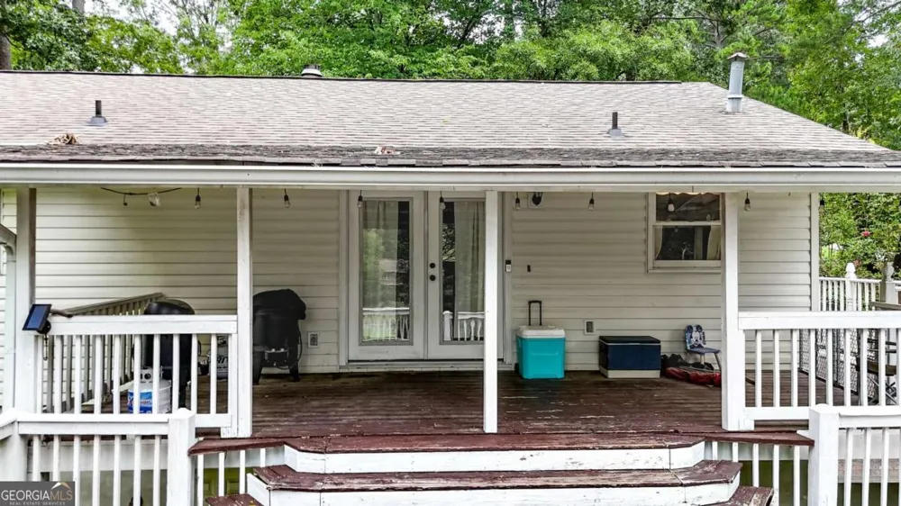 110 Crestmont DR Calhoun, GA 30701