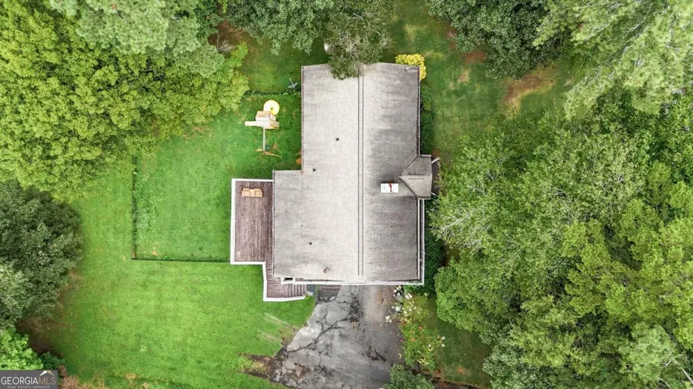 110 Crestmont DR Calhoun, GA 30701