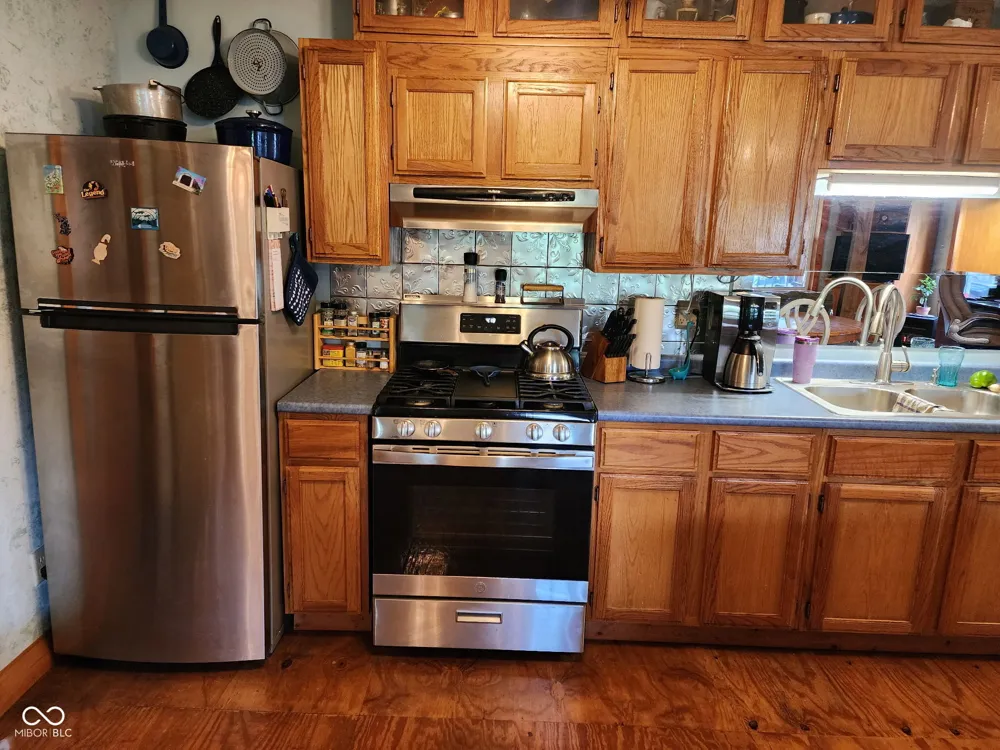 5175 Van Bibber Lake Estates Greencastle, IN 46135