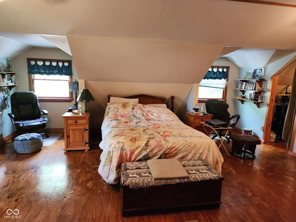 5175 Van Bibber Lake Estates Greencastle, IN 46135