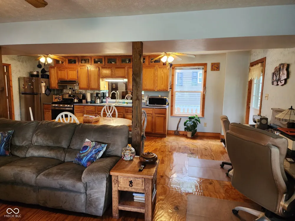 5175 Van Bibber Lake Estates Greencastle, IN 46135