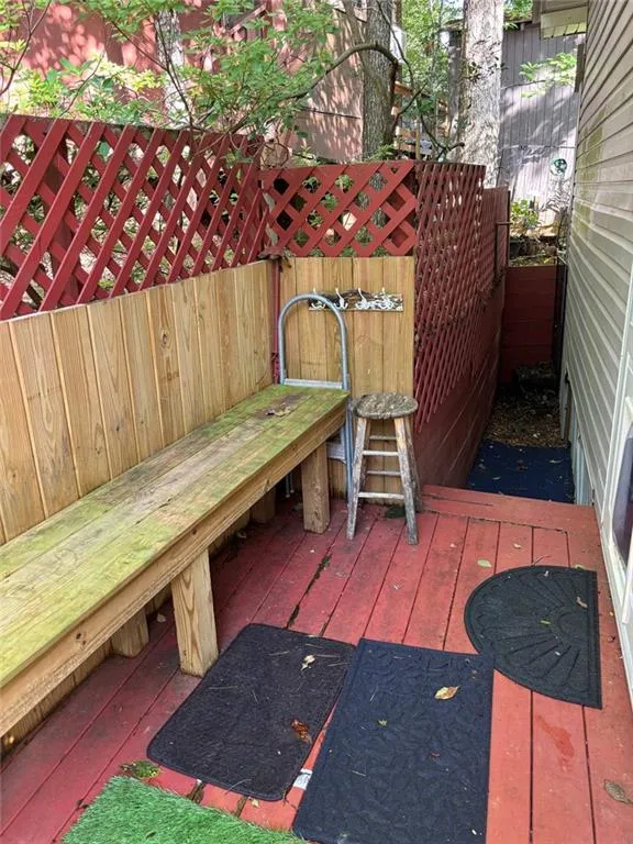 61 Rocky Lane Cleveland, GA 30528