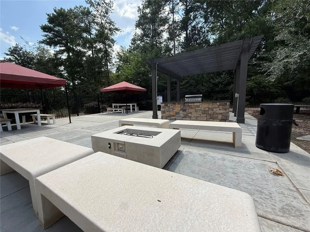 795 Hammond Drive #1708 Sandy Springs, GA 30328