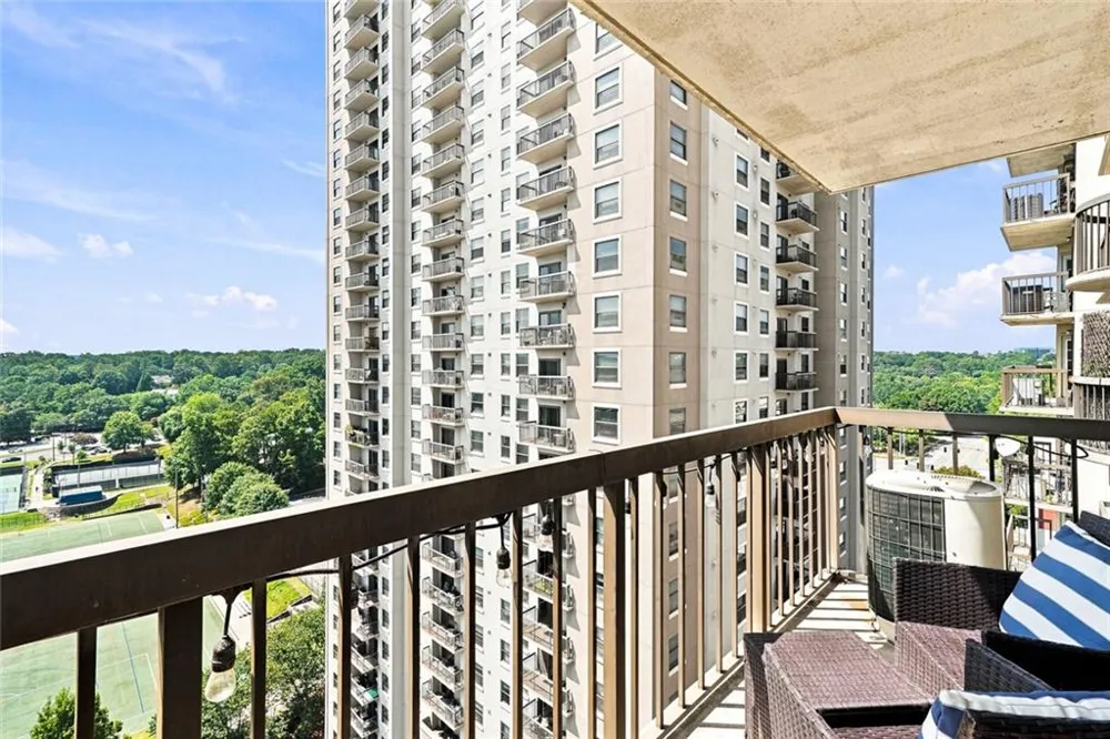 795 Hammond Drive #1708 Sandy Springs, GA 30328