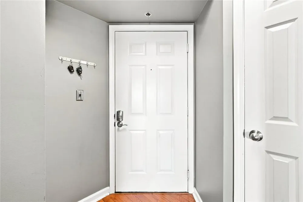 795 Hammond Drive #1708 Sandy Springs, GA 30328