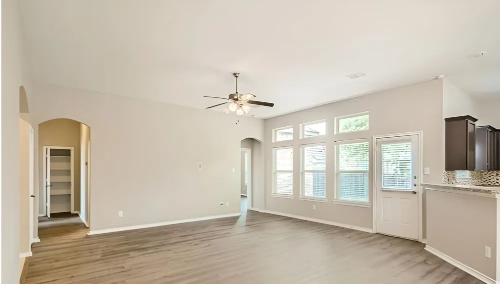221 Anthony Lane Red Oak, TX 75154