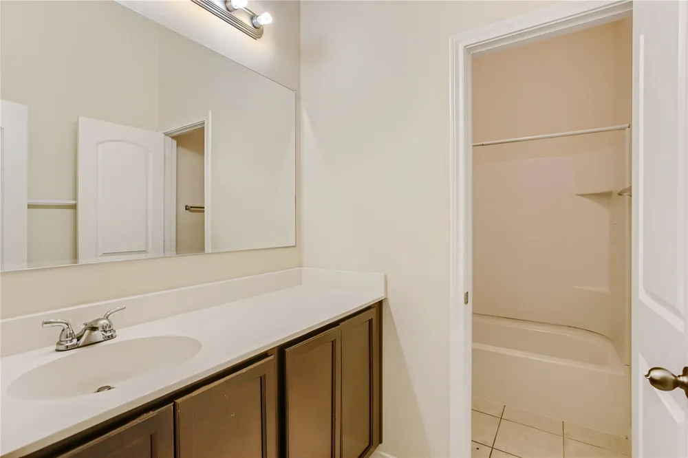 221 Anthony Lane Red Oak, TX 75154