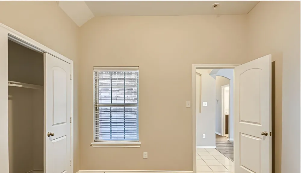 221 Anthony Lane Red Oak, TX 75154