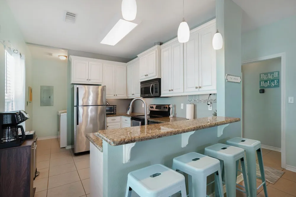 960 B Palmetto Drive Crystal Beach, TX 77650