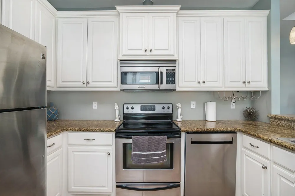 960 B Palmetto Drive Crystal Beach, TX 77650