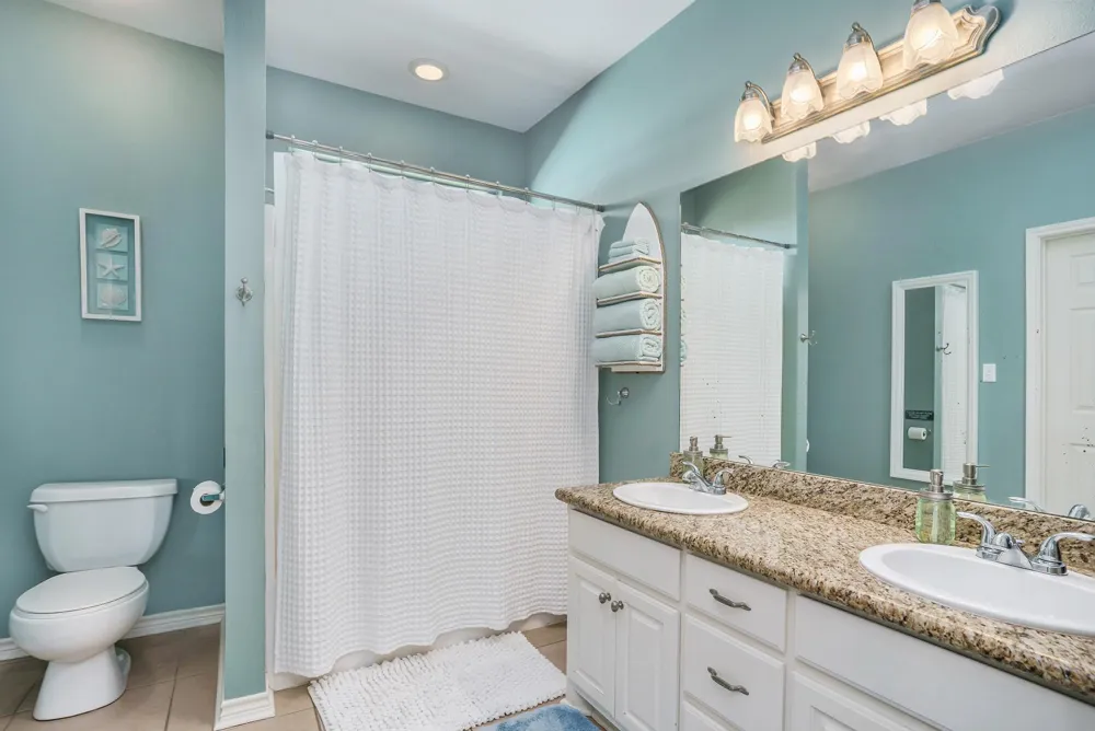 960 B Palmetto Drive Crystal Beach, TX 77650