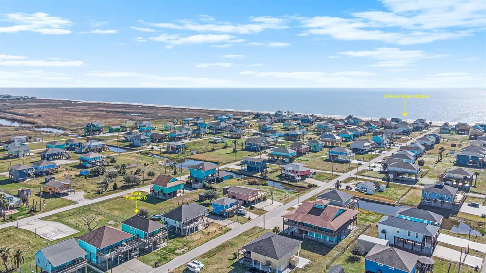 960 B Palmetto Drive Crystal Beach, TX 77650