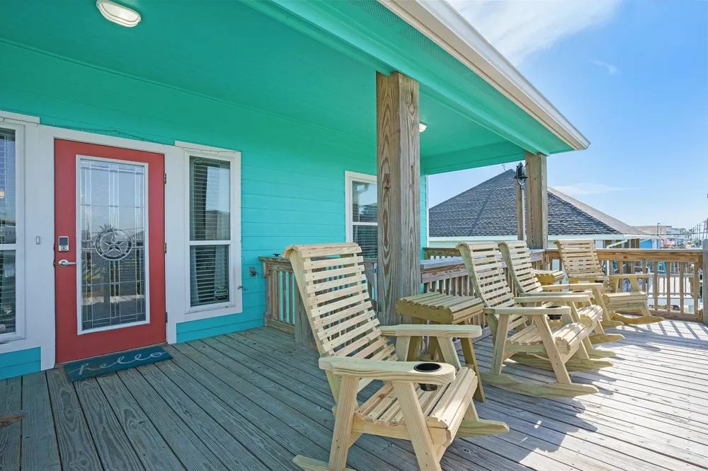 960 B Palmetto Drive Crystal Beach, TX 77650