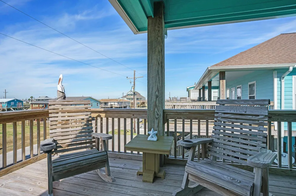 960 B Palmetto Drive Crystal Beach, TX 77650