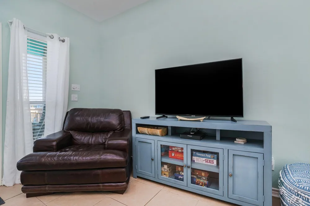 960 B Palmetto Drive Crystal Beach, TX 77650