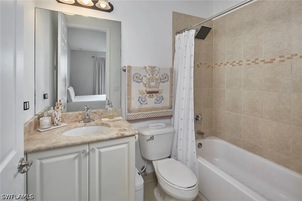 Madeira Court Naples, FL 34119