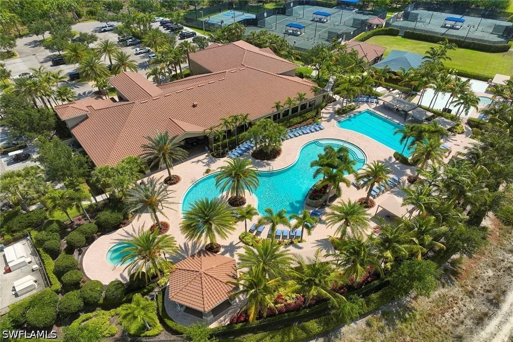 Madeira Court Naples, FL 34119