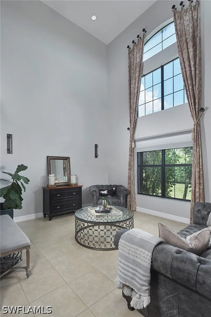 Madeira Court Naples, FL 34119