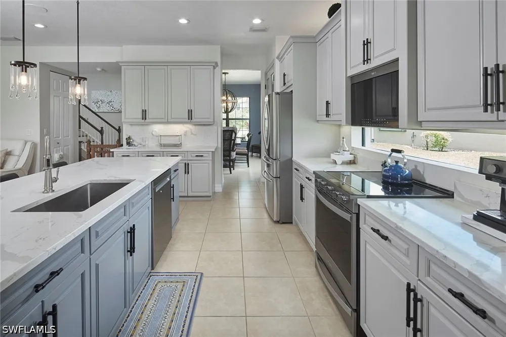 Madeira Court Naples, FL 34119