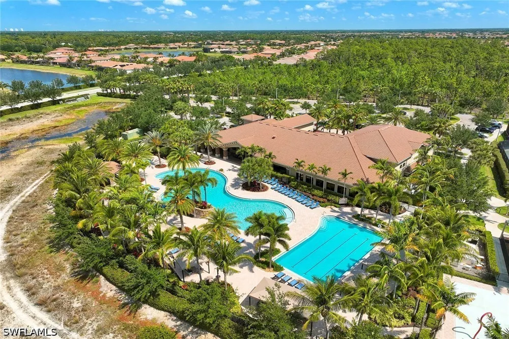 Madeira Court Naples, FL 34119